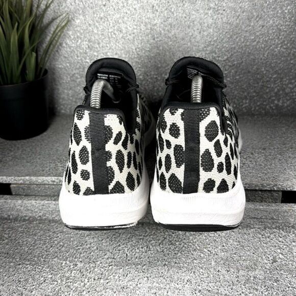 Athletic Works Memory Foam Comfort Fit Sneakers Leopard Size 10 - Picture 4 of 7